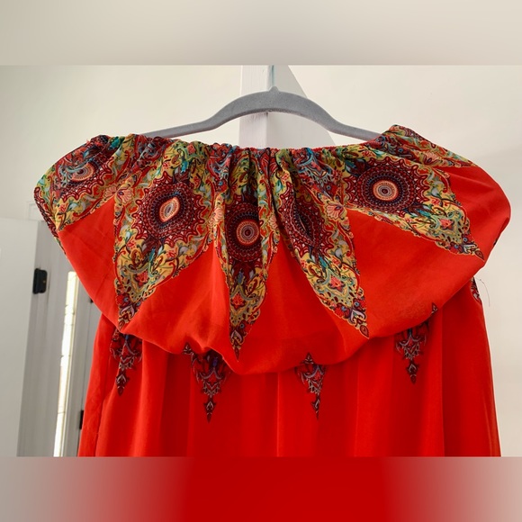 Red strapple dress. For All ocassions and very fashionable.Size small and fits M - Picture 7 of 7